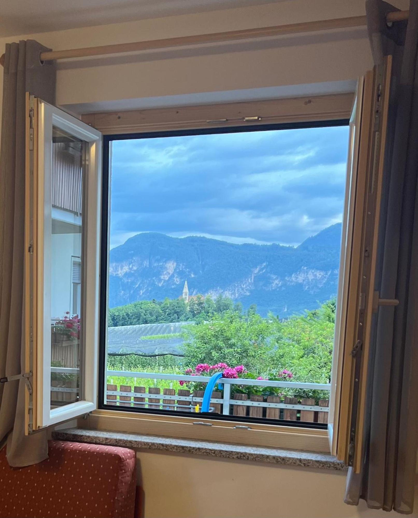Kerschbamerhof Im Sueden Suedtirols Cortaccia Exteriör bild