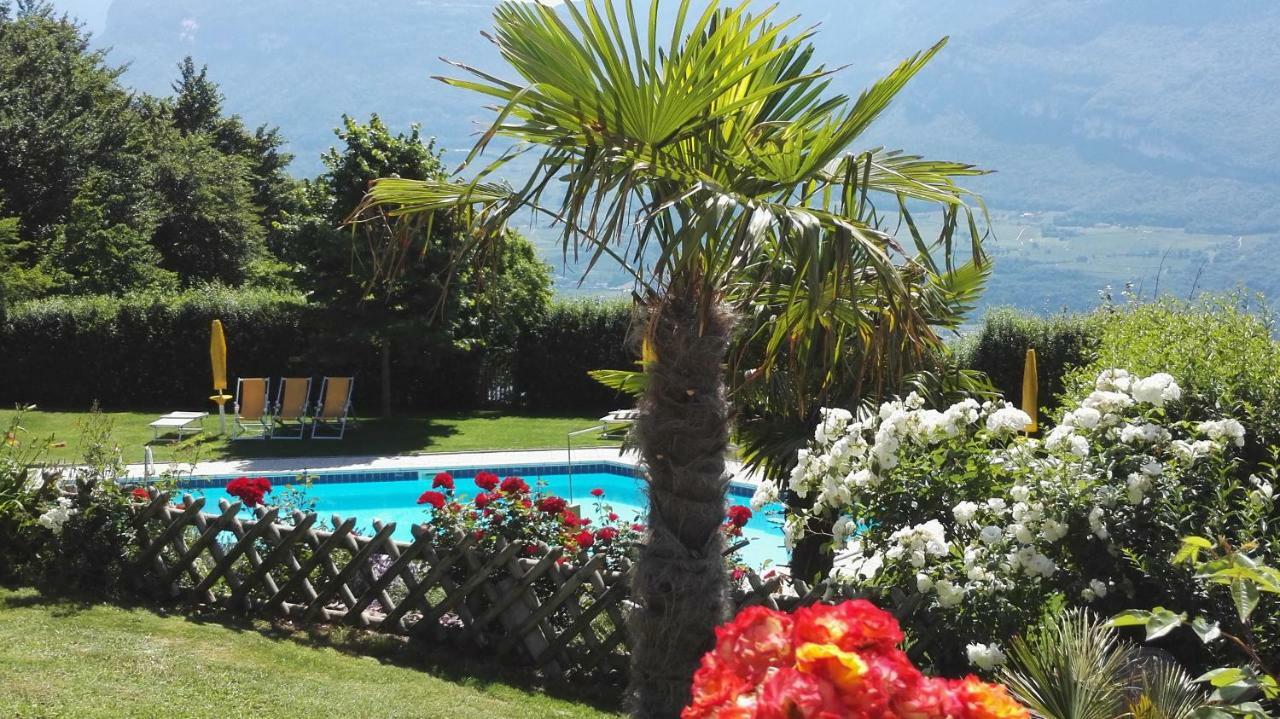 Kerschbamerhof Im Sueden Suedtirols Cortaccia Exteriör bild